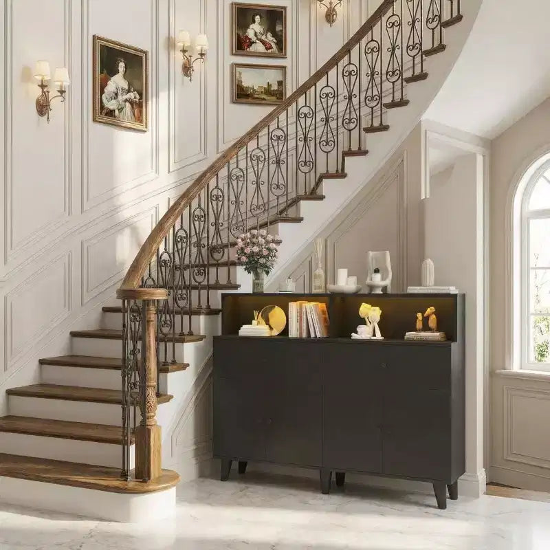 Buffet de rangement de 47 pouces avec 6 tiroirs, étagère réglable, lumières LED et station de recharge pour cuisine et salle à manger