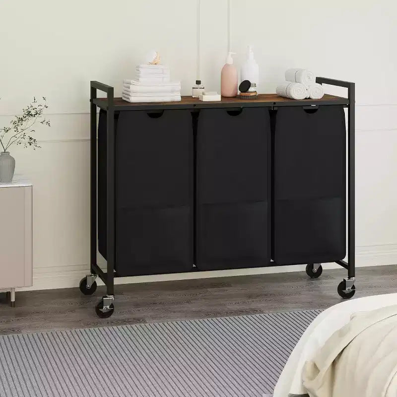 Panier à linge avec étagère et 3 sacs amovibles, trieur à linge roulant de 120L avec cadre métallique pour salle de bain