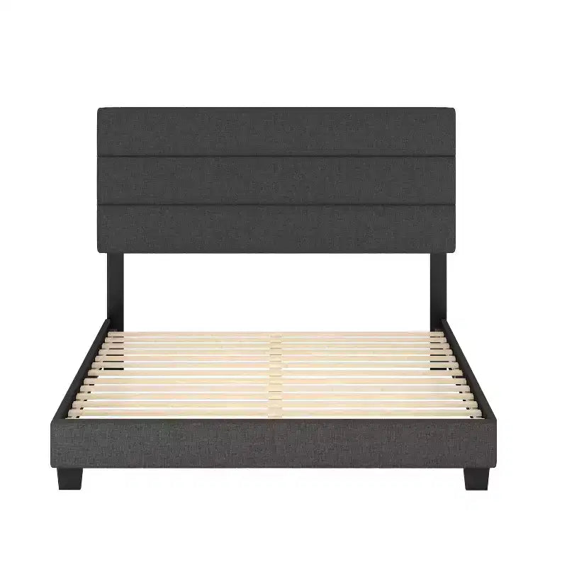 Lit plateforme tapissé