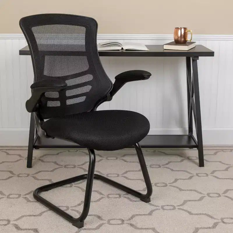 Chaise de bureau ergonomique à dossier en maille | Accoudoirs relevables, support lombaire, piètement luge