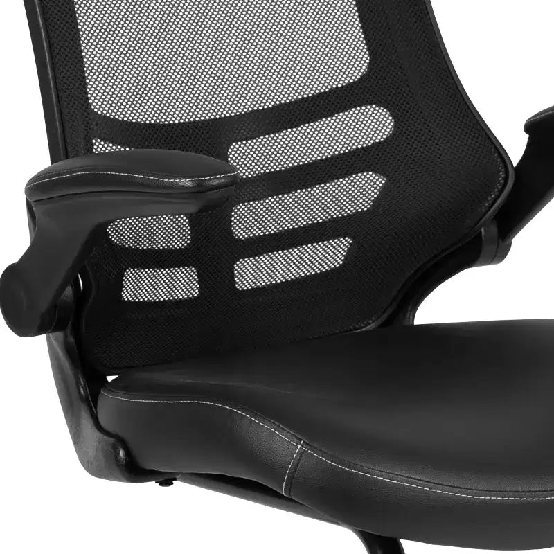 Chaise de bureau ergonomique à dossier en maille | Accoudoirs relevables, support lombaire, piètement luge