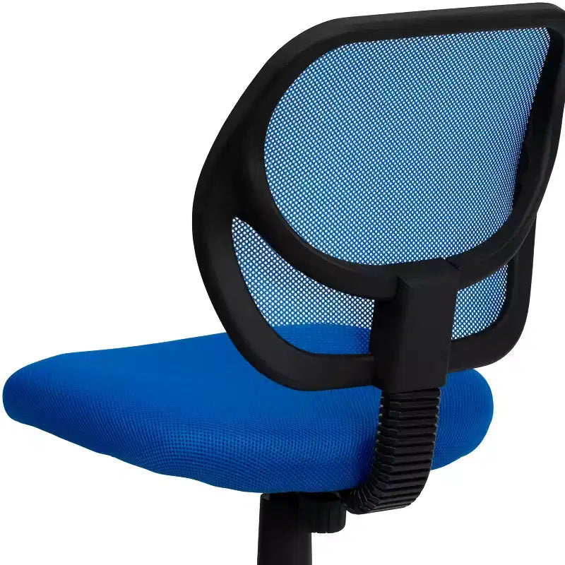 Chaise de bureau à dossier carré incurvé en maille pivotante à hauteur mi-dossier
